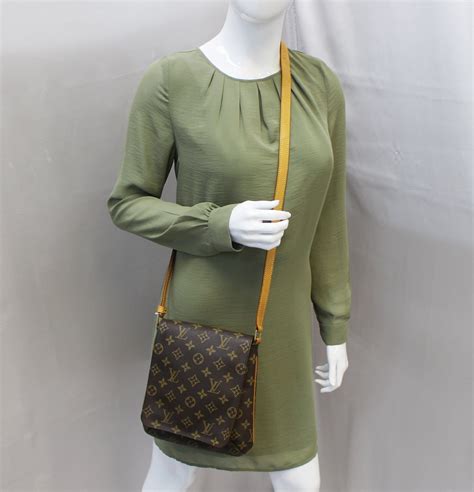 louis vuitton brown monogram canvas musette salsa messenger bag|Louis Vuitton Monogram, Musette Salsa .